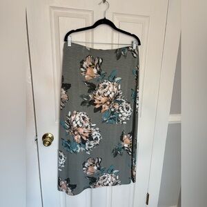 J. Jill Stretch Floral Midi Skirt | Size Medium | Sage Green | Lightweight